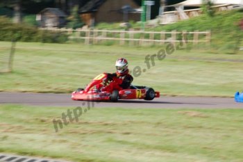 photos le creusot de kevin oudot pilote ffsa jeunes en 2009 et  victoire de ce we sous la pluie