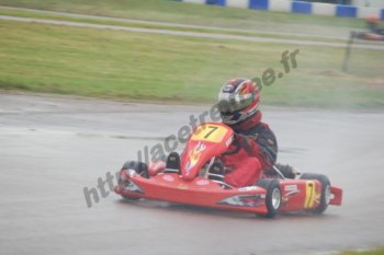 photos le creusot de kevin oudot pilote ffsa jeunes en 2009 et  victoire de ce we sous la pluie