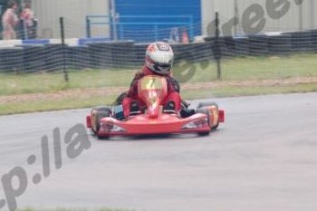 photos le creusot de kevin oudot pilote ffsa jeunes en 2009 et  victoire de ce we sous la pluie