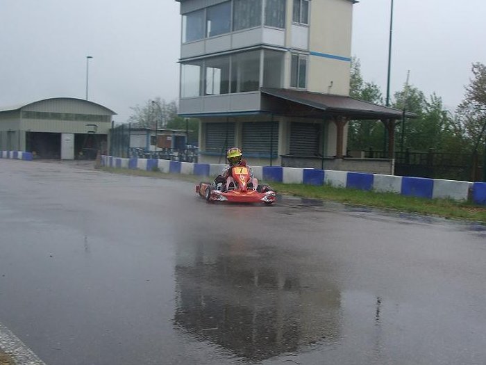 le cresuot éssais kevin oudot pilote FFSA Jeune sous la pluie